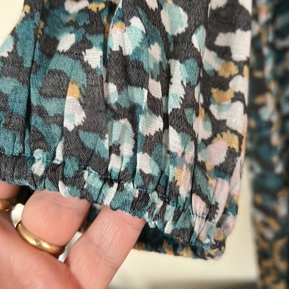 NEW DIRECTIONS Dark-Golanma Abalone Sky, Empire Waist Top, Size Large, NWT. - Picture 6 of 8